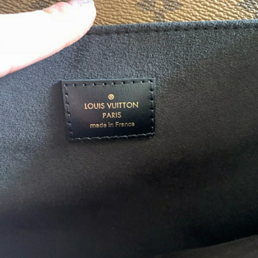 Louis Vuitton Reverse Metis Pochette - Picture 7 of 8